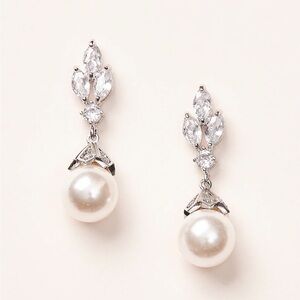 Brand New! Dareth Colburn Bethany Pearl CZ Earrings